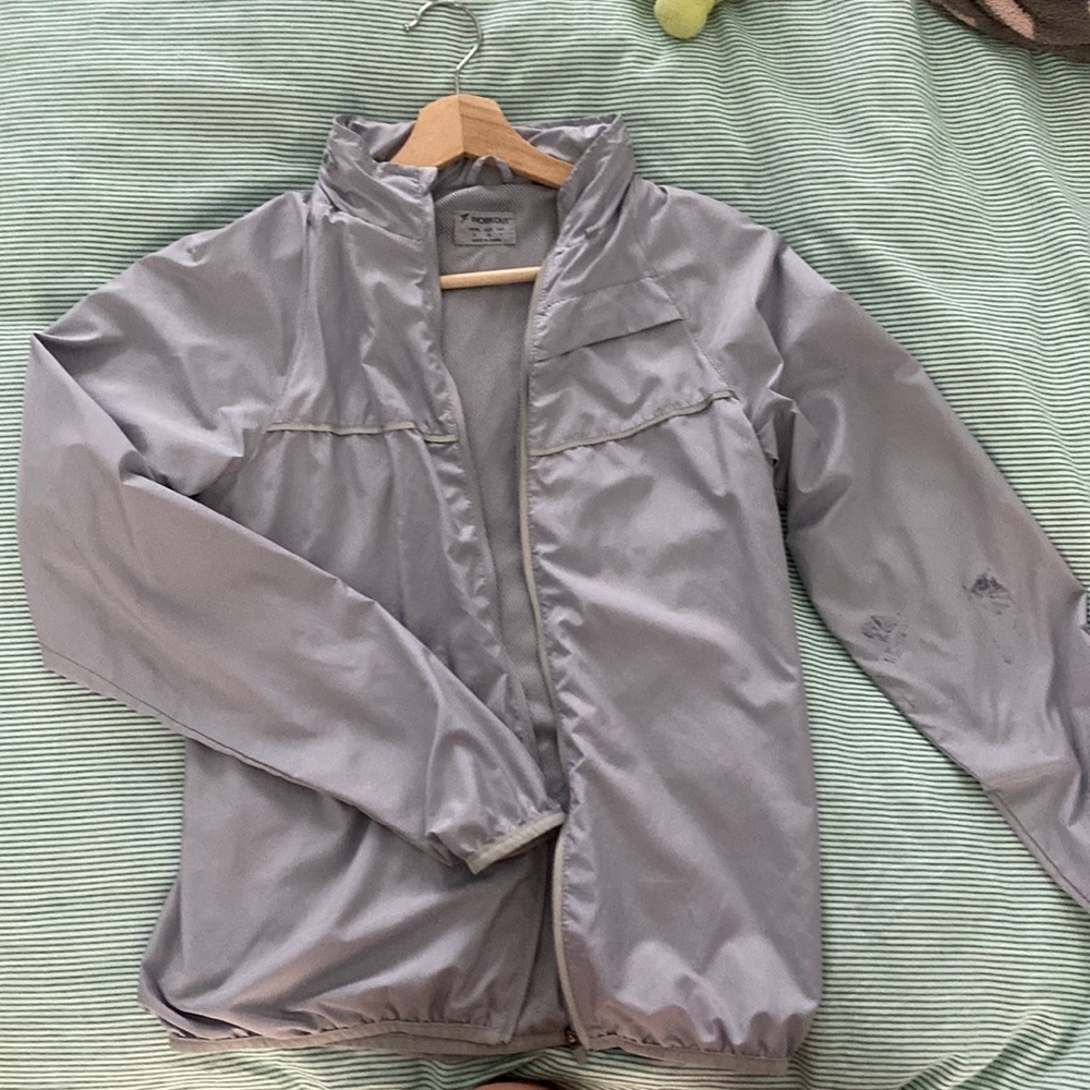 Workout windbreaker